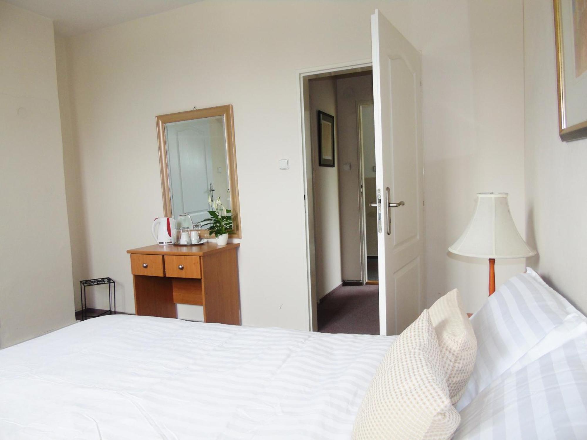 Toris Inn ชีเนตส์ ภายนอก รูปภาพ